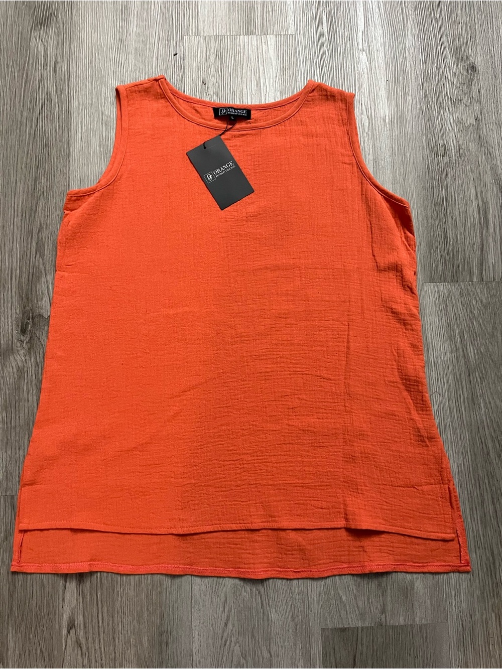 434–NWT Lightweight Orange Sleeveless Tank Top